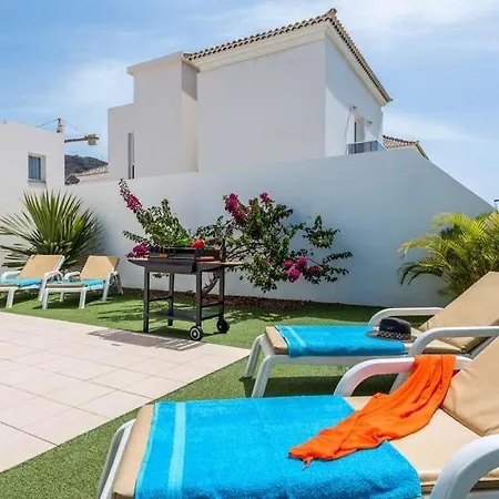 Playa De Fanabe Sleeps 8 Pool Air Con Wifi Villa