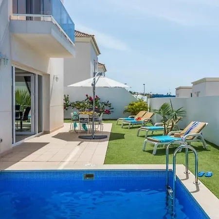 Playa De Fanabe Sleeps 8 Pool Air Con Wifi Costa Adeje (Tenerife)