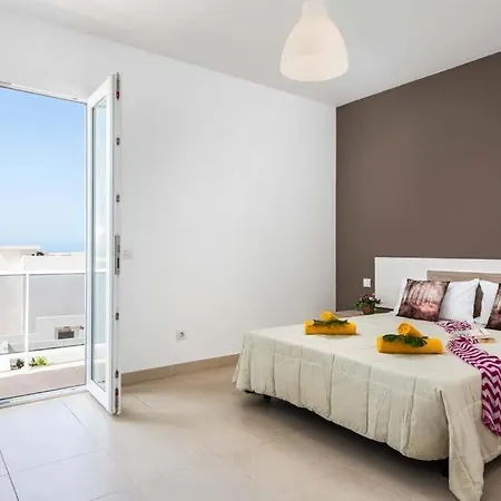 Villa Playa De Fanabe Sleeps 8 Pool Air Con Wifi