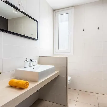 Playa De Fanabe Sleeps 8 Pool Air Con Wifi