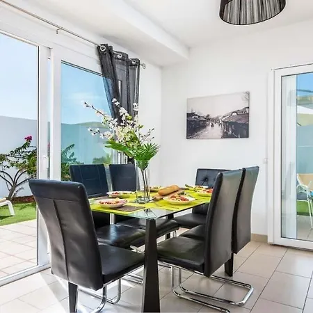 Playa De Fanabe Sleeps 8 Pool Air Con Wifi *