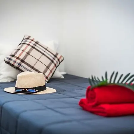 Playa De Fanabe Sleeps 8 Pool Air Con Wifi *